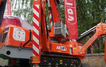 Выставка в Екатеринбурге "Дерево+Дом. Коттедж. Дача"